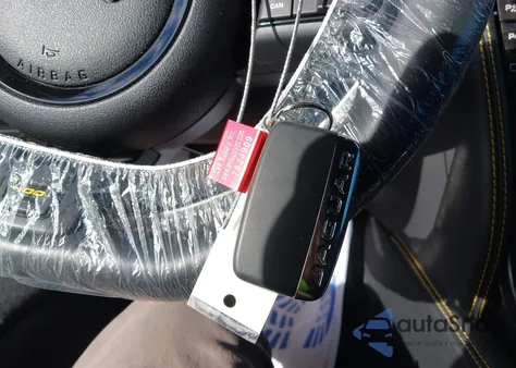 2018 Jaguar F-Type 400 Sport z USA, uszkodzony, nr VIN SAJDF1GV4JCK55209